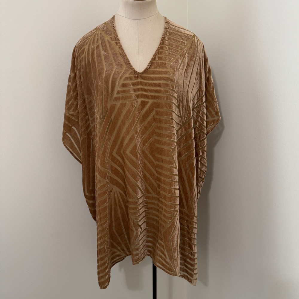 The‎ Ldrs Small Oversized Gold Velvet Burnout Poncho Top
